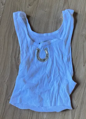 White cropped tank Size M thumbnail 1