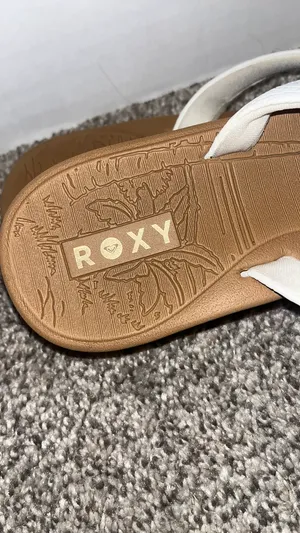 Roxy Flip-Flops Women’s thumbnail 3