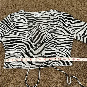Princess Polly size 4 zebra top thumbnail 8