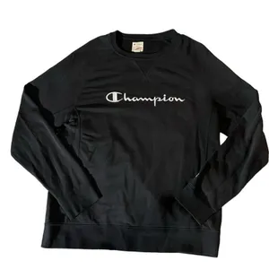 Champion Sweatshirt Womens‎ Size Large Black Crewneck Pullover Fleece Logo thumbnail 2
