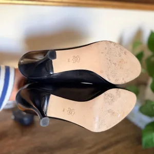 Via Spiga Pump Women 7M Black Leather Classic Professional Hidden Platform Heel thumbnail 6