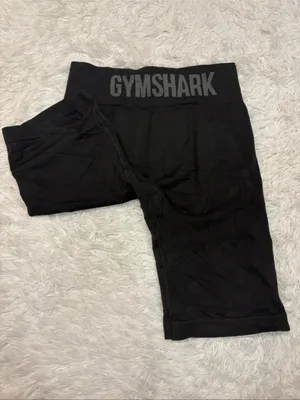 Gymshark black biker shorts size L thumbnail 3