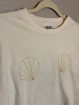 Cream beaded shell cropped top 🤍🐚 White Size M thumbnail 3