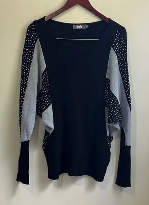 Karma Blue Women’s Dolman Sleeve Sweater Size Large thumbnail 1