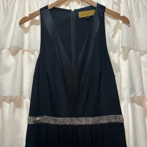Nicole Miller Silk Jumpsuit Romper 8 Black Wide Leg Beaded V-Neck Elegant Chic thumbnail 2