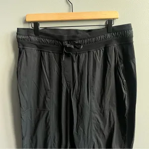 Lululemon Dance Studio Mid-Rise Crop 25" Black Pants Size 12 thumbnail 6
