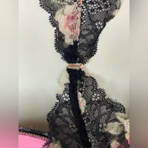 Victoria's Secret NWOT Set of 2 Black‎ Floral Lace Bra 32C|Panties Size S thumbnail 6