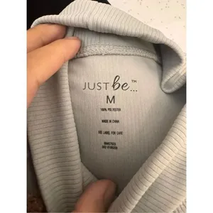 Just Be Mock Neck Long Sleeve Top Women’s Medium Sage Green Stretch Basic thumbnail 7