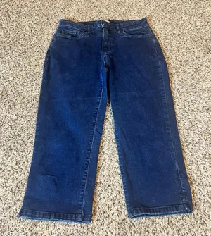 Croft & Barrow Womens Dark Wash Cropped Straight‎ Leg Jeans Size 10 thumbnail 1