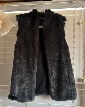 Club Monaco Black Faux Fur Longline Vest Size S winter glam thumbnail 1