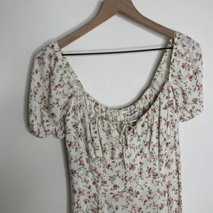 Reformation Corbin Floral Mini Dress Womens Size 8 thumbnail 9