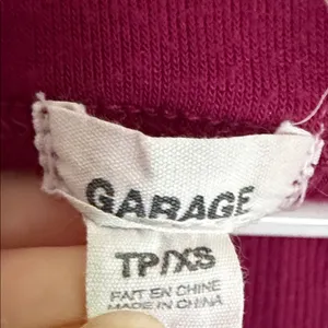 Garage Scoop Neck Ribbed Short Sleeve Tee in Burgundy thumbnail 2