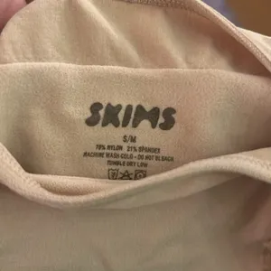 Skims (B11) Open Busy Bodysuit W. Open Gusset Nwot Size S/M thumbnail 4