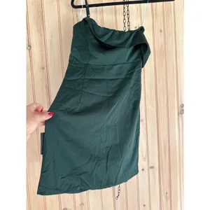 NWT Lulus Magnificent Magic Emerald Green Satin Asymmetrical Mini Dress Party XS thumbnail 5
