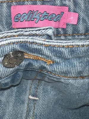 NWOT Edikted Trish Star Low Rise Wide Leg Jeans size large pink star patch’s thumbnail 6