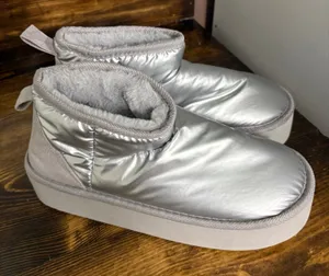 Steve Madden‎ Silver Metallic Puffer Boot Size 9/10 thumbnail 1