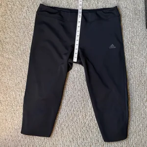ADIDAS Climacool Workout Capri Tights 
Size XL thumbnail 6