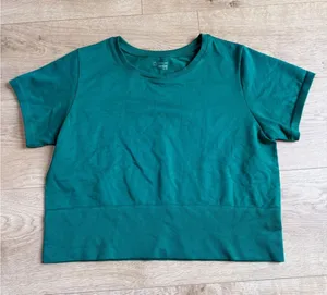 Offline by Aerie Green Sidewalk Seamless Short Sleeve Cropped T-Shirt Top sz XL thumbnail 1