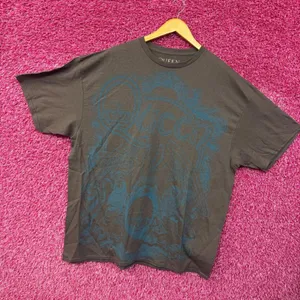 Queen A Night at the Opera Album Zodiac Crest Band Tee 3XL thumbnail 2