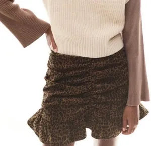 NWT  Leopard Print Mini Skirt Size Medium thumbnail 1