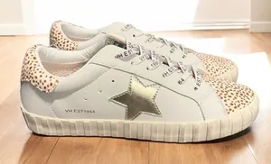 Vintage Havana Women's Cheetah Print Lace-Up Sneakers Size 11 thumbnail 1