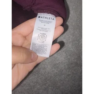 Athleta Cozy Karma Funnel Neck Sweatshirt Womens M Burgundy Fleece Lined thumbnail 5