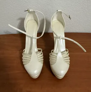 Strappy Pearlescent White Heels Size 8.5 thumbnail 1