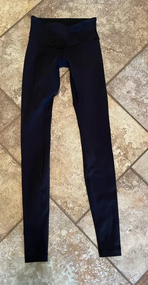 Black Lululemon leggings  thumbnail 1