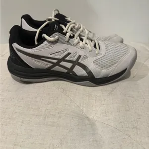 ASICS Women’s White and Black Athletic Volleyball Shoes like new thumbnail 3