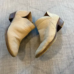 Lucky Brand Cream Western Ankle Booties Low Heel Women’s Size 10 thumbnail 3