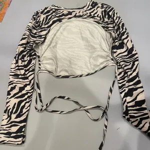 Backless zebra long sleeve! thumbnail 4