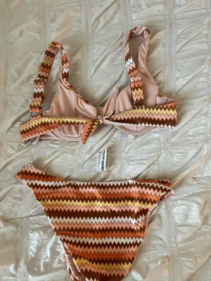 Dippin' Daisy's Bikini Set thumbnail 2