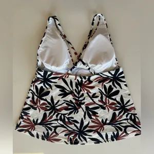 NWT Shade and Shore Women’s XL 16 Tankini Top Swim V neck floral brown white thumbnail 4