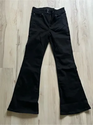 NWT American Eagle super high rise flare pants size 6 thumbnail 1