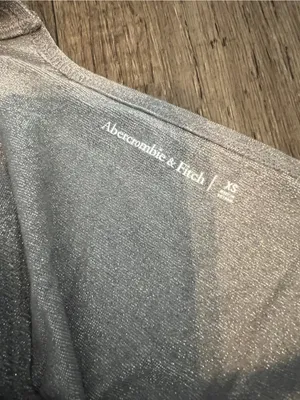 Abercrombie Shimmer Knot-Front Long Sleeve Top - Gray thumbnail 10