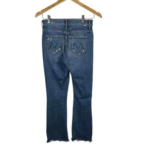 Mother The Insider Crop Step Chew Distressed Denim Jeans in Dancing‎ on Coals 24 thumbnail 3