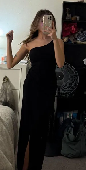 Windsor Formal Black Maxi Dress thumbnail 2