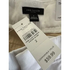NWT Ann Taylor The Pleated Shorts White Size 2 thumbnail 5