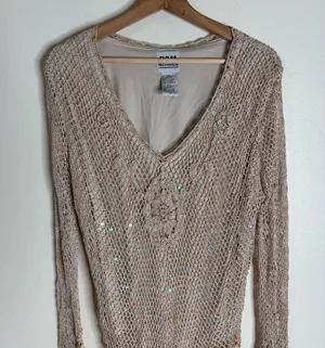 R & M Richards Y2K Beige Crochet Knit Fairycore Long Sleeve Top with Sequins Size L Festival thumbnail 5