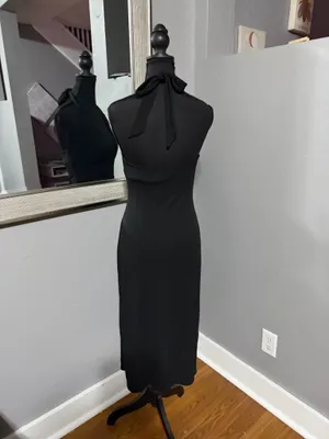 Banana Republic Whimsy-Goth V Neck Halter Cocktail Dress Black Size Small. thumbnail 4