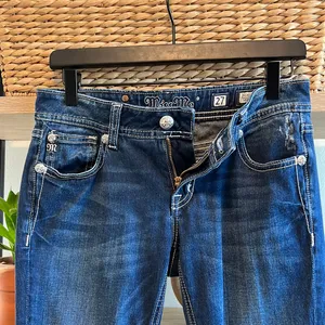 Miss Me Skinny Low-Rise Jean, 27 thumbnail 7