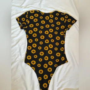 Rue21 Sunflower Print Women One Piece‎ thumbnail 5