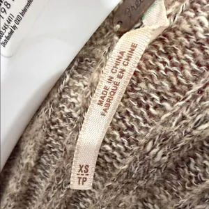 Free People Cozy Tan Women's Sweater Beached Shelled Size XS Oversized thumbnail 7