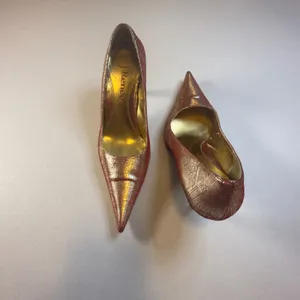 J. Renee Bolero Pumps 7.5 Womens Gold Red Metallic Snakeskin Pointed Toe Heels thumbnail 7