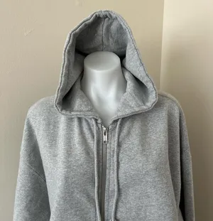 (NWT) Women’s Full Zip Gray Hoodie, One Size: L/XL thumbnail 2