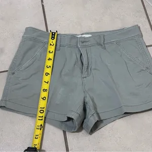 Abercrombie & Fitch Women‎ Casual Gray Shorts size 2 thumbnail 6