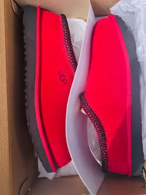 DEADSTOCK UGG Tasman II Slippers Kids 6/Womens 8 Strawberry Sorbet Samba Red♥️🔥 thumbnail 12