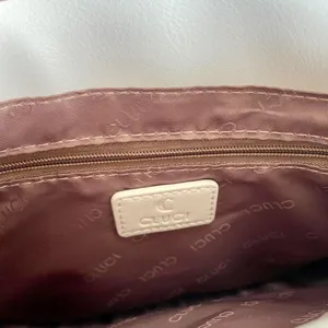 Cluci Vegan Leather White Hobo Shoulder Bag NWOT thumbnail 5