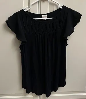 Women’s blouse thumbnail 1