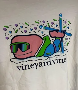Vineyard Vines Snow Ski Whale Design White Cotton Long Sleeve Tshirt Size XL thumbnail 9
